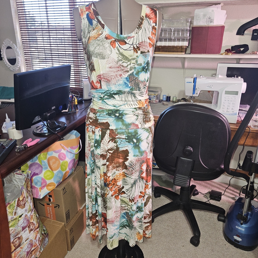 North Style Floral Sleeveless Maxi Dress
